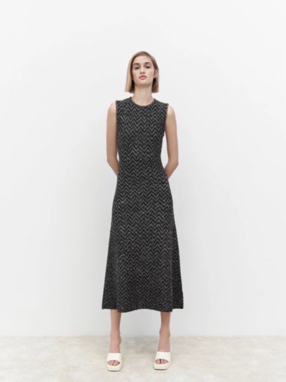 NWT Zara Women’s Jacquard Knit Midi Dress Gray Sleeveless- Size Small